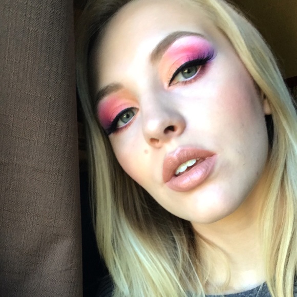 Meet Your Posher, Sara! - Picture 6 of 6